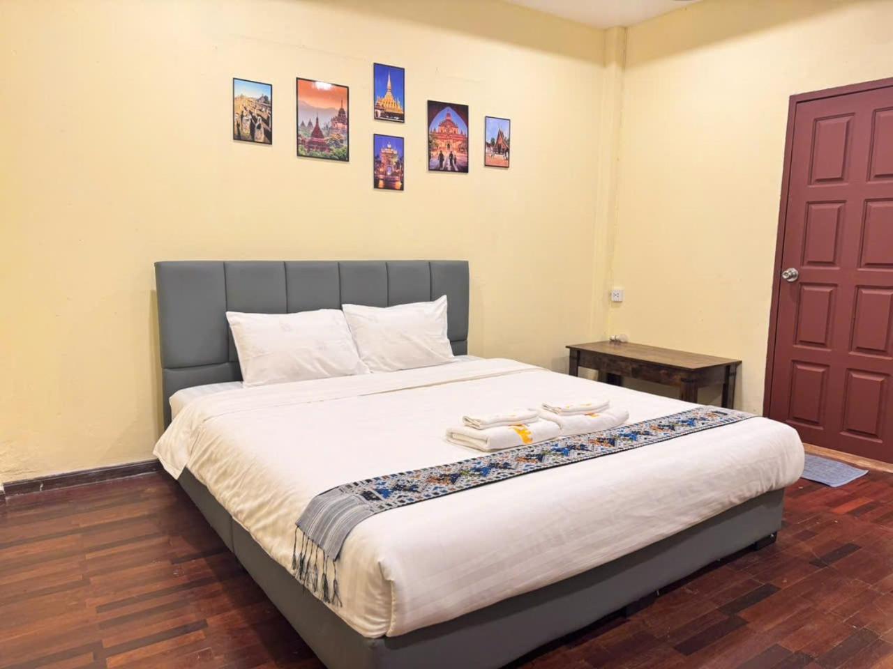 Yula Hotel Thatluang Vientiane Bagian luar foto